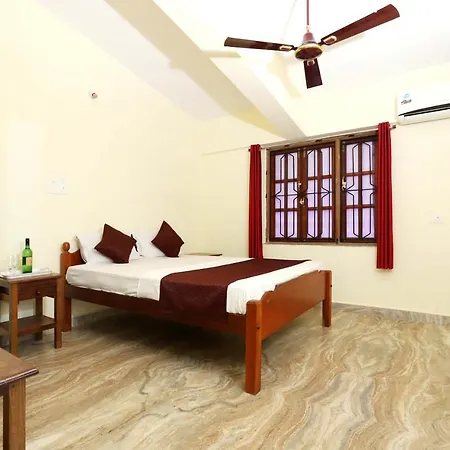 Morjim Sunset Guesthouse- Apartments With Kitchen & Ac Rooms Exterior photo