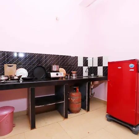 Morjim Sunset Guesthouse- Apartments With Kitchen & Ac Rooms Exterior photo