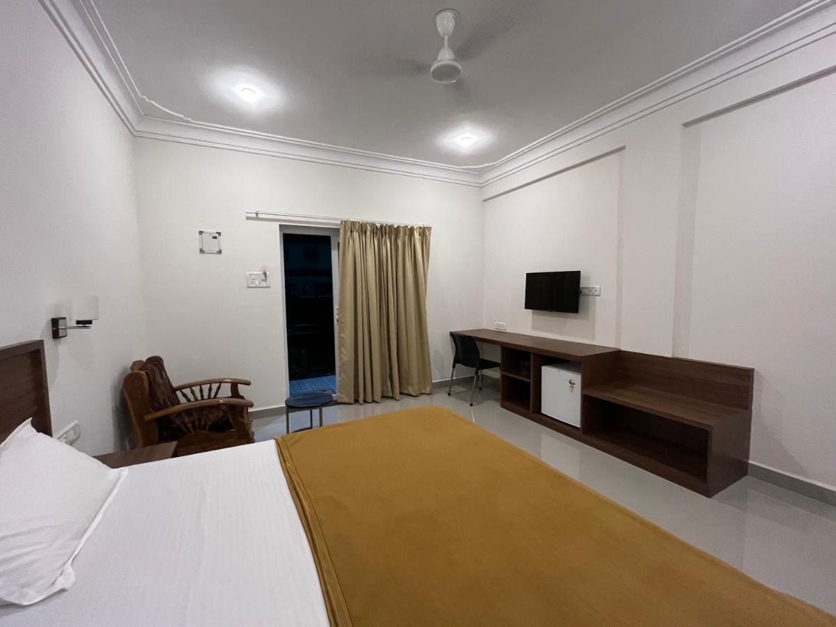 Sunset Guesthouse- With Kitchen & Ac *
