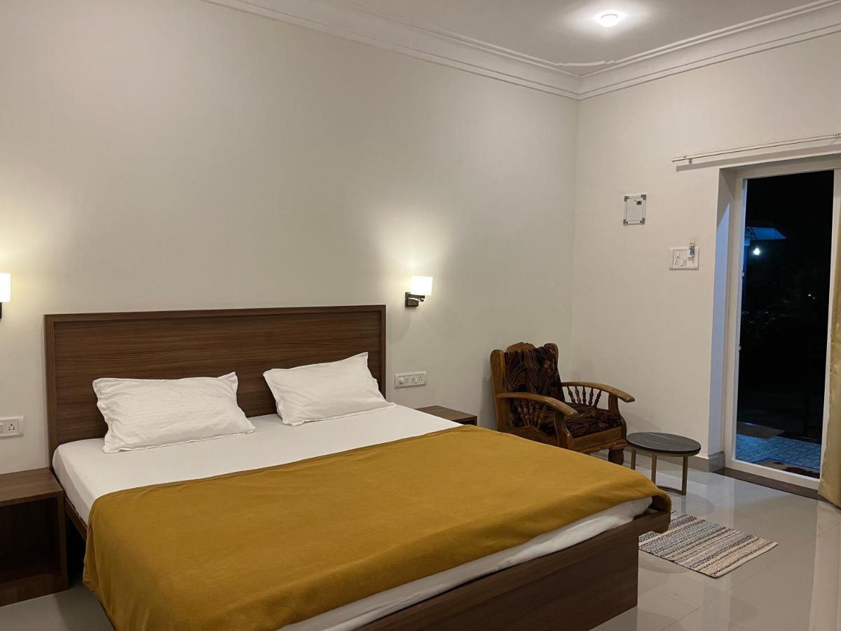Sunset Guesthouse- With Kitchen & Ac Apartment