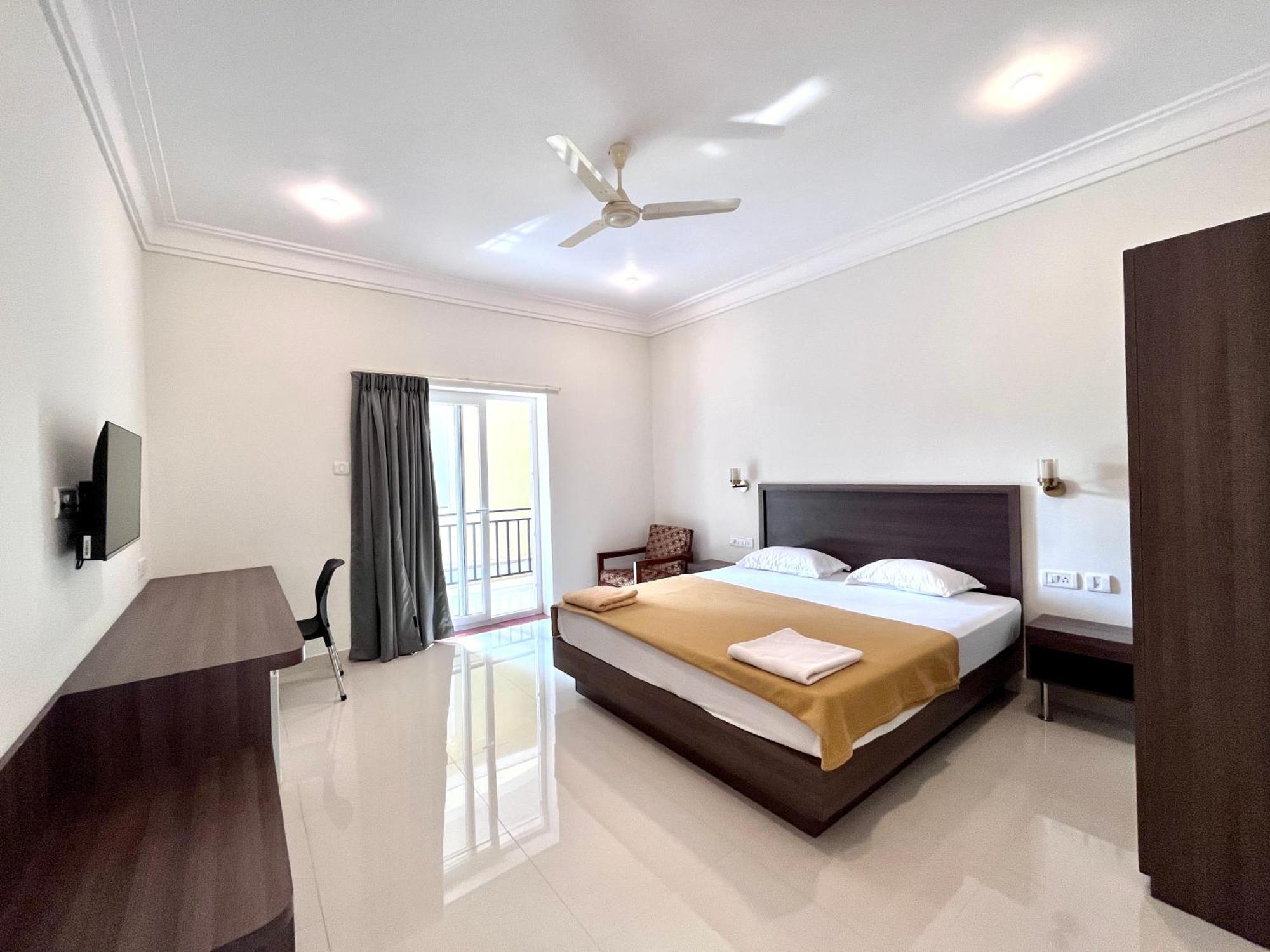 Sunset Guesthouse- With Kitchen & Ac