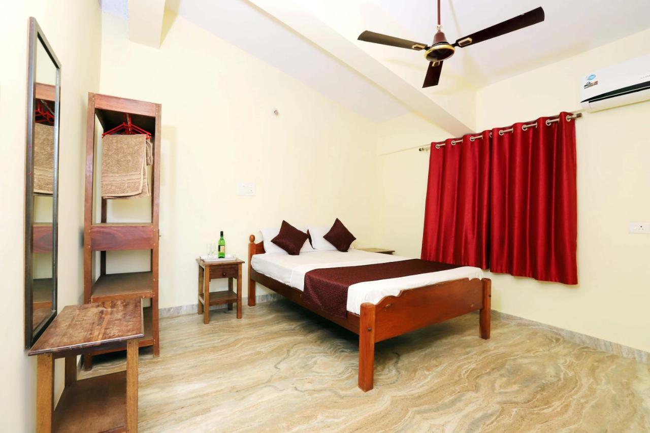 Sunset Guesthouse- With Kitchen & Ac * Morjim